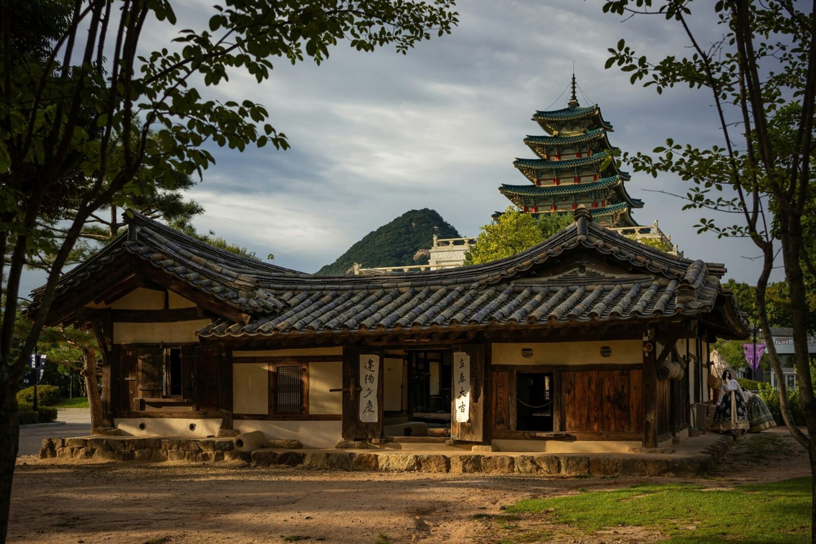 한복의 변천사: 삼국시대부터 현대 한복까지